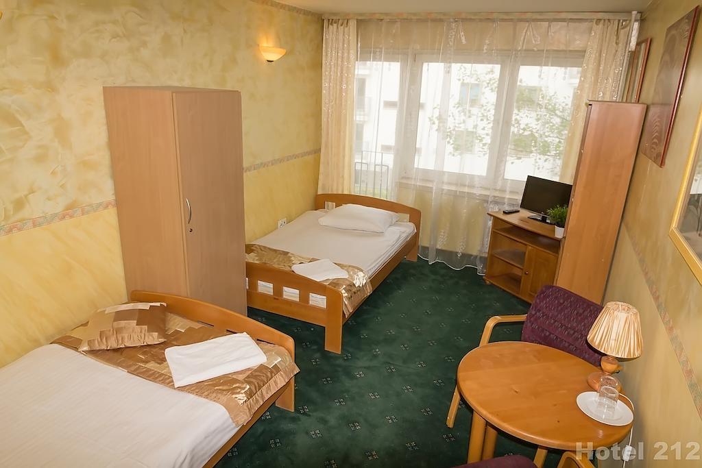 Hotel 212 Varşova Dış mekan fotoğraf